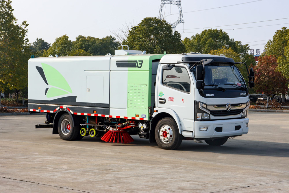 東風凱普特10方純電動洗掃車EV